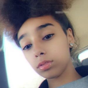 Meet your Posher, Lizzy